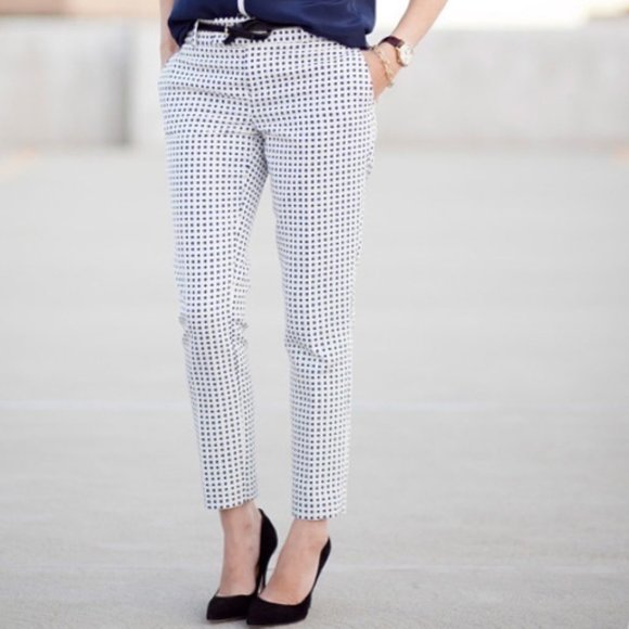 Banana Republic Pants - Banana Republic Crop Pants Navy White Dot